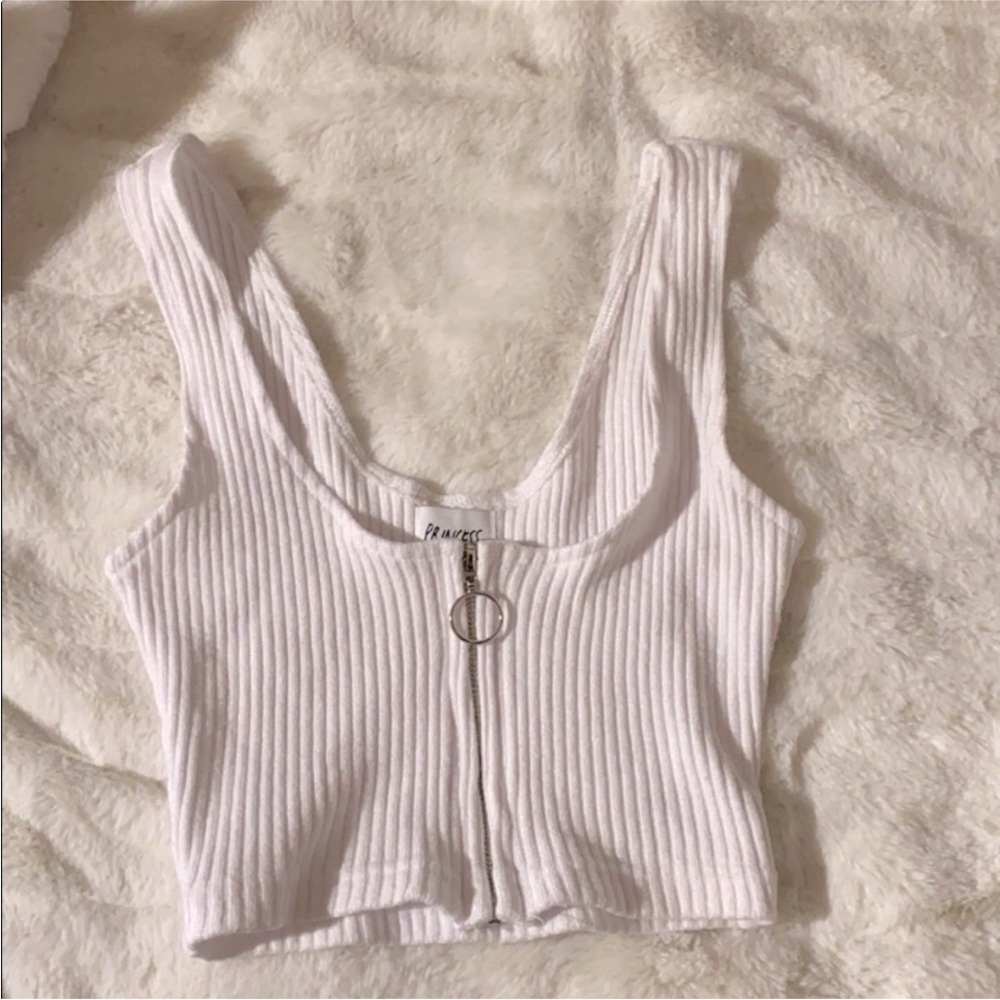 In search of!!  Size small